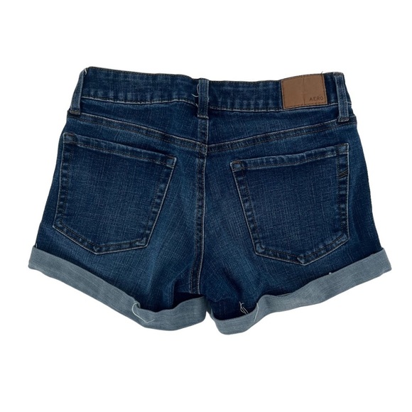 Aeropostale Low Rise Midi Cuffed Hem Jean Shorts Size 2 Women’s - Picture 3 of 5
